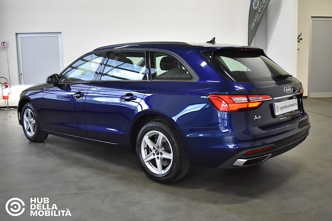 AUDI A4 Avant 30 TDI 136 CV S tronic